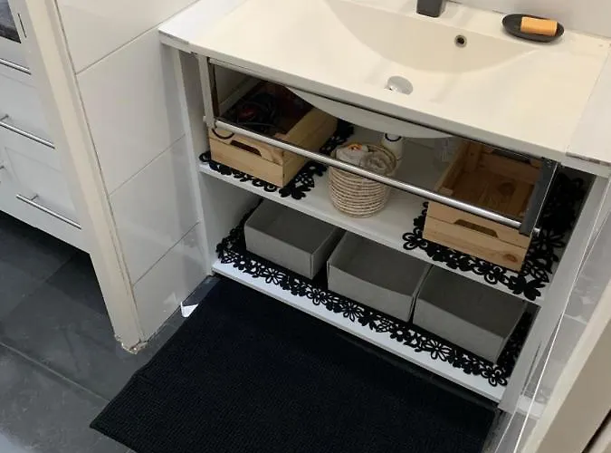 - 18 Apartment Paris