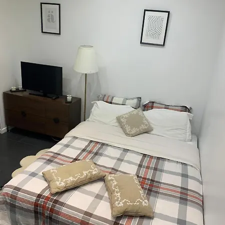 - 18 Appartement