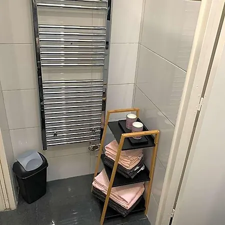 - 18 Apartman Párizs