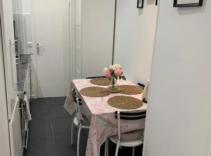 Apartament - 18 *